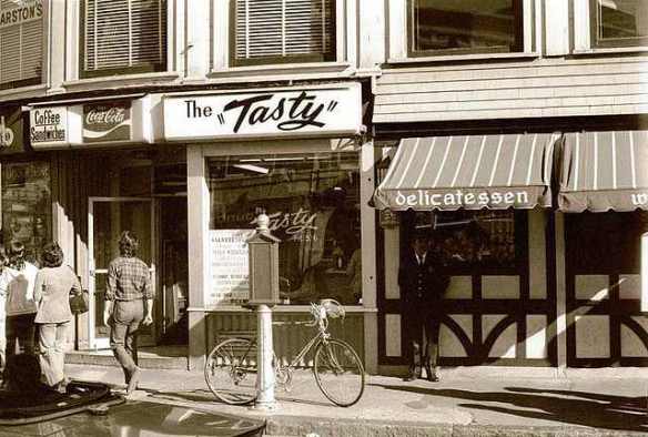 The Tasty in Harvard Square: I remember the Huskyburger